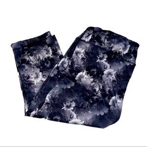 Danskin Now Floral Capri Leggings